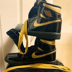 JORDAN HIGH TOP 1’s